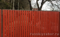 Деревянный забор Сплошной с бетонированием столбов