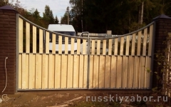 Фото распашных ворот в Красногорске.