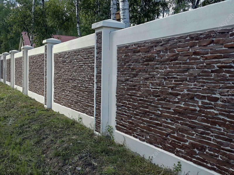 Секція бетонного паркану